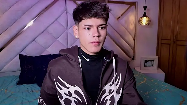 kevienmiet online show from November 14, 2025, 11:42 am