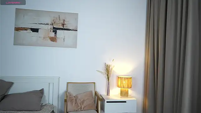 Snapshot of ArianaArtus chatting on October 30, 2025, 9:44 am ArianaArtus online show from October 30, 2025, 9:44 am