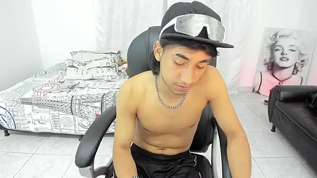 Austin Booy online show from September 30, 2025, 7:13 am