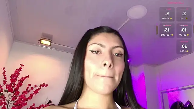 Snapshot of Gabriela_milani chatting on October 25, 2025, 7:19 pm Gabriela milani online show from October 25, 2025, 7:19 pm