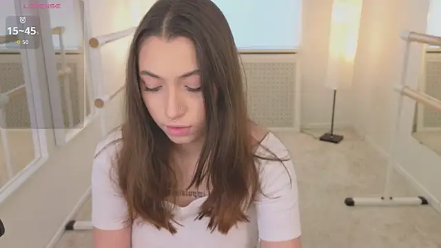 Snapshot of slow_flower chatting on October 17, 2025, 12:08 pm slow flower online show from October 17, 2025, 12:08 pm