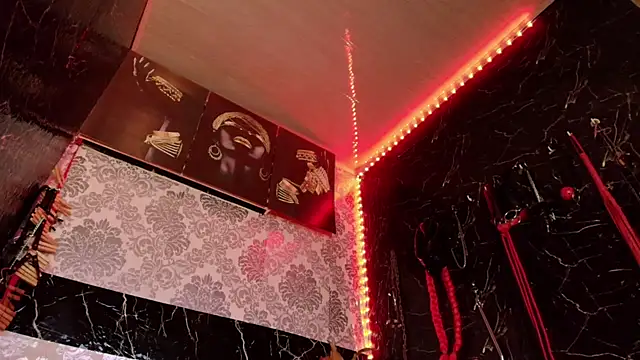 Snapshot of scarlet_queen__ chatting on October 16, 2025, 6:53 pm scarlet queen online show from October 16, 2025, 6:53 pm