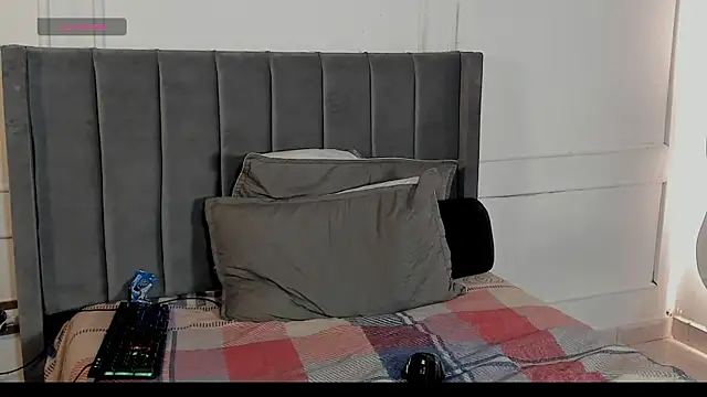 luxuryheaven 8 online show from October 5, 2025, 9:34 pm