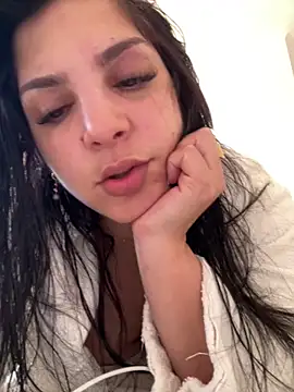 sweet manuella online show from October 1, 2025, 2:01 pm