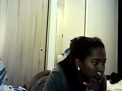 Snapshot of Bren033 chatting on March 16, 2026, 1:00 am Bren033 online show from March 16, 2026, 1:00 am