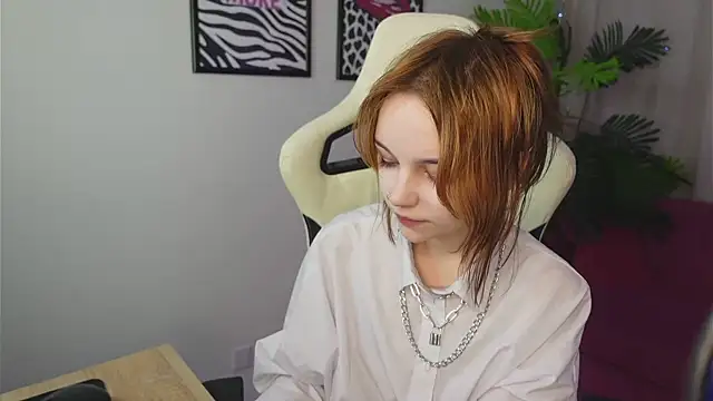 Staymonica online show from January 12, 2026, 2:22 pm