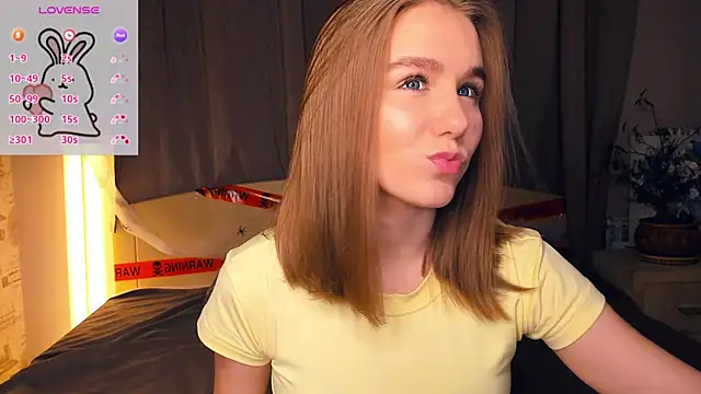 Snapshot of TienKnous chatting on November 13, 2025, 7:13 pm TienKnous online show from November 13, 2025, 7:13 pm