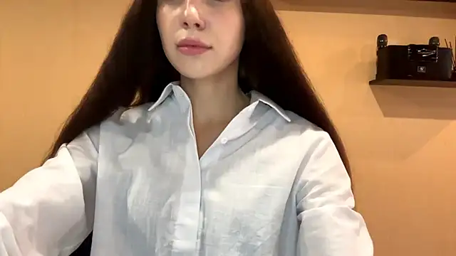 RomonaKnowell online show from September 30, 2025, 8:19 am
