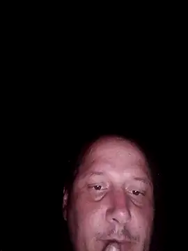 macKnd online show from October 31, 2025, 11:50 pm