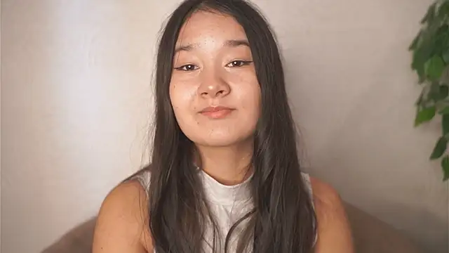 CherrylSkewis online show from September 30, 2025, 8:19 am