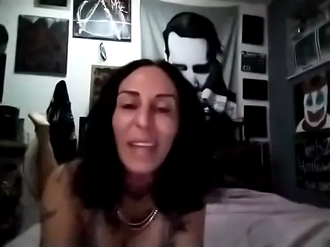 Snapshot of inkdhollow1 chatting on October 19, 2025, 4:46 am inkdhollow1 online show from October 19, 2025, 4:46 am