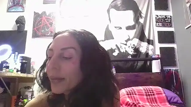 Snapshot of inkdhollow1 chatting on November 1, 2025, 6:15 am inkdhollow1 online show from November 1, 2025, 6:15 am