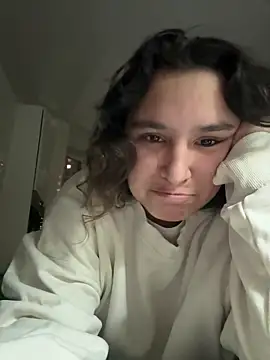 Snapshot of Luisaa_rosee chatting on December 5, 2025, 1:36 am Luisaa rosee online show from December 5, 2025, 1:36 am