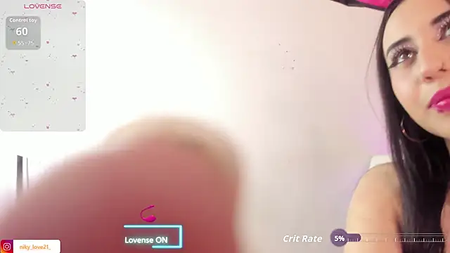 Snapshot of niky_love21 chatting on November 16, 2025, 10:48 pm niky love21 online show from November 16, 2025, 10:48 pm