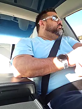 Roddog18 online show from January 14, 2026, 7:19 pm