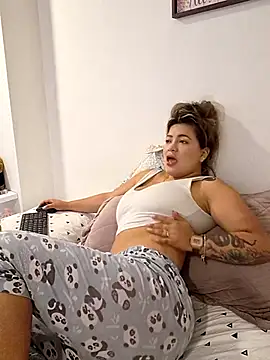 Zoe riivas online show from April 22, 2026, 11:23 am