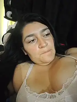 Snapshot of alejitasweet chatting on October 29, 2025, 3:31 am alejitasweet online show from October 29, 2025, 3:31 am