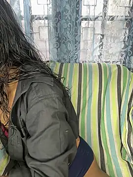 SukiyamaAsia online show from February 25, 2026, 6:34 am