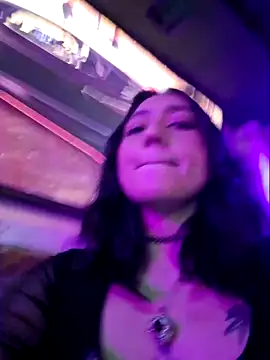 Snapshot of Lunaacrow_ chatting on October 3, 2025, 2:52 am Lunaacrow  online show from October 3, 2025, 2:52 am