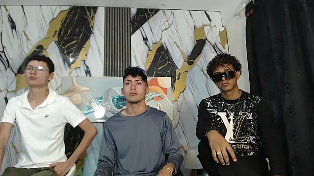 VERY HOT GUYS online show from July 2, 2026, 3:18 pm