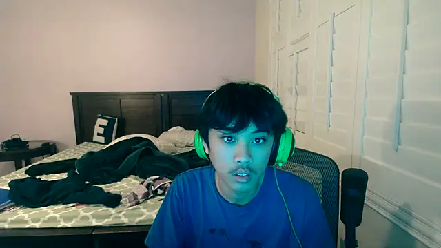 youngasianboy2007 online show from April 26, 2026, 9:18 am