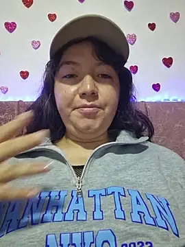 annyaparis online show from February 14, 2026, 1:24 am