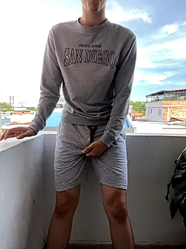 Snapshot of LiamMyst chatting on November 12, 2025, 1:44 pm LiamMyst online show from November 12, 2025, 1:44 pm