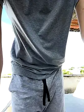 Snapshot of LiamMyst chatting on November 14, 2025, 1:32 pm LiamMyst online show from November 14, 2025, 1:32 pm