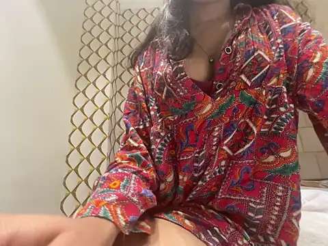 dubyzubygirl online show from November 4, 2025, 7:57 pm