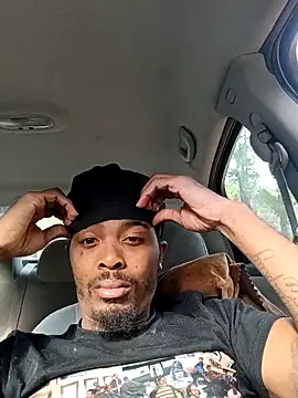 Snapshot of Kadsanova chatting on October 25, 2025, 8:14 pm Kadsanova online show from October 25, 2025, 8:14 pm