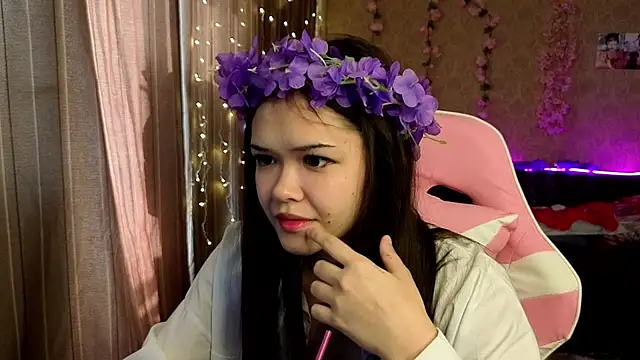Snapshot of nezo_cutee chatting on October 20, 2025, 8:15 am nezo cutee online show from October 20, 2025, 8:15 am
