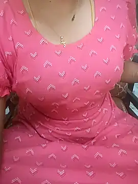 Snapshot of tamil_thaara03 chatting on November 8, 2025, 4:29 pm tamil thaara03 online show from November 8, 2025, 4:29 pm