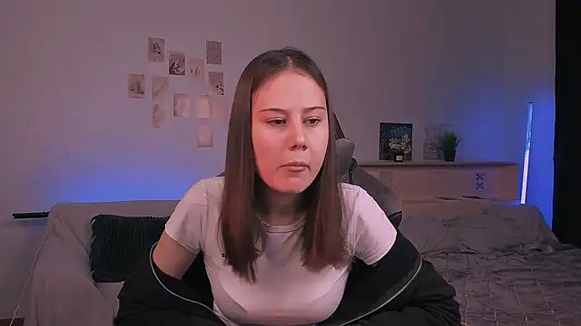 Snapshot of adelle046 chatting on October 16, 2025, 1:23 pm adelle046 online show from October 16, 2025, 1:23 pm