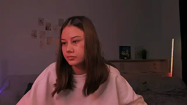 Snapshot of adelle046 chatting on November 13, 2025, 8:57 am adelle046 online show from November 13, 2025, 8:57 am