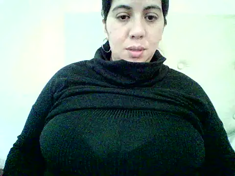Snapshot of Benditofetiche chatting on August 4, 2026, 4:09 pm Benditofetiche online show from August 4, 2026, 4:09 pm