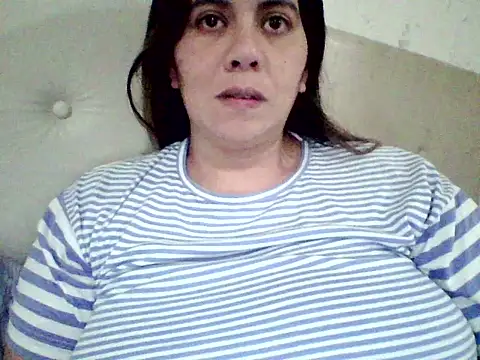 Snapshot of Benditofetiche chatting on August 8, 2026, 5:31 am Benditofetiche online show from August 8, 2026, 5:31 am