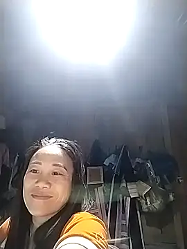 Snapshot of asakaka chatting on October 18, 2025, 12:35 am asakaka online show from October 18, 2025, 12:35 am