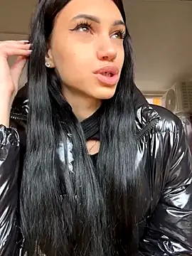 Snapshot of ilariea_girl chatting on October 14, 2025, 6:47 am ilariea girl online show from October 14, 2025, 6:47 am