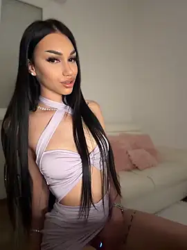 ilariea girl online show from May 4, 2026, 9:00 pm