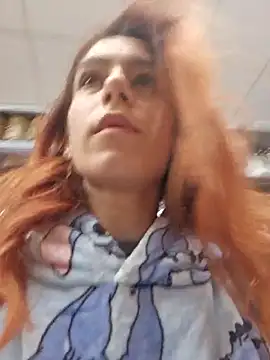 Snapshot of YuriXo chatting on November 6, 2025, 9:32 am YuriXo online show from November 6, 2025, 9:32 am