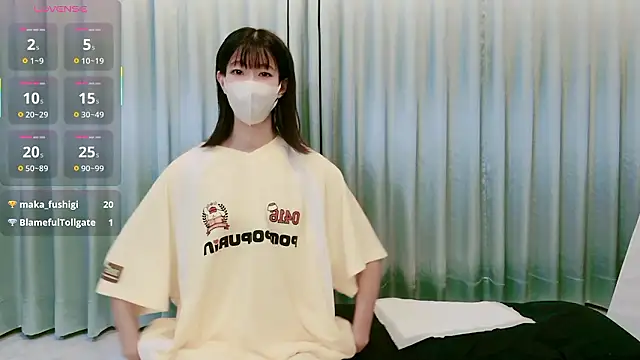 Yura chan 00 online show from September 30, 2025, 2:33 pm