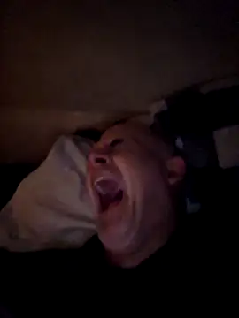 Snapshot of DeeBestEver chatting on October 26, 2025, 12:00 pm DeeBestEver online show from October 26, 2025, 12:00 pm