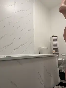 Victoria6989 online show from February 22, 2026, 8:18 pm