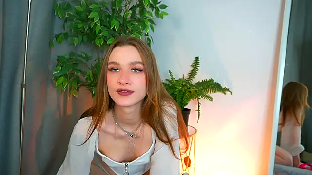 PollyMayer online show from December 4, 2025, 9:12 pm