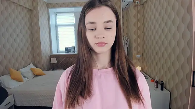 Snapshot of JinnyMcie chatting on October 8, 2025, 9:40 am JinnyMcie online show from October 8, 2025, 9:40 am