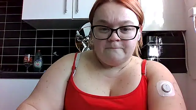 Snapshot of Curvy-AmyX chatting on October 6, 2025, 4:26 pm Curvy-AmyX online show from October 6, 2025, 4:26 pm