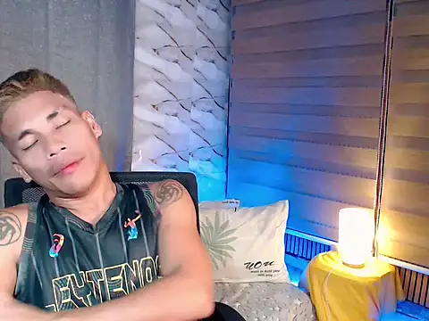 Cute Lucas online show from December 23, 2025, 5:38 am