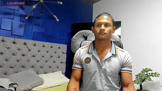 Snapshot of casike1 chatting on October 15, 2025, 5:18 am casike1 online show from October 15, 2025, 5:18 am