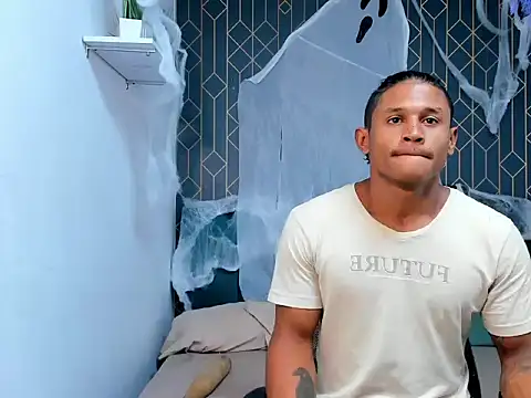 Snapshot of casike1 chatting on November 2, 2025, 7:27 pm casike1 online show from November 2, 2025, 7:27 pm