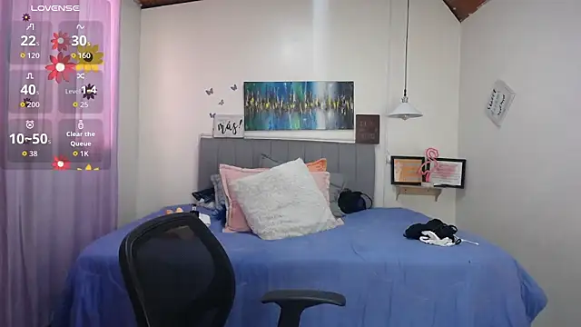 Snapshot of Antonella__b chatting on November 14, 2025, 1:32 pm Antonella b online show from November 14, 2025, 1:32 pm